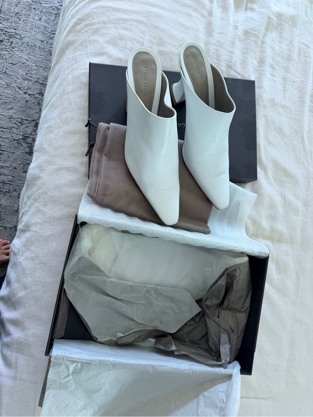 Bottega Veneta Scarpa White Pointed Toe Mule Heels - Women Shoes 40